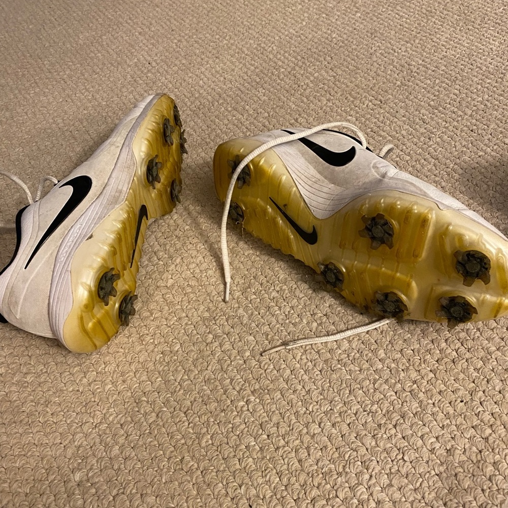 Size 9 Mens. Asking $15 obo.